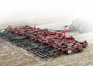 Radličkové podmítače Case IH TIGER-MATE 255 Double Fold 40.7