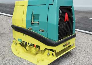 Vibrační desky Reverzní vibrační desky Ammann APH 1000 TC
