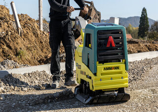 Vibrační desky Reverzní vibrační desky Ammann APH 5075