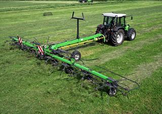 Rotační obraceče DEUTZ-FAHR CoM 9022