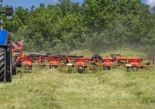 Rotační obraceče Kuhn GF 13003 T