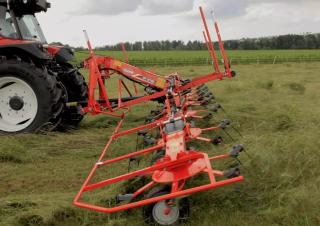 Rotační obraceče Kuhn GF 8700
