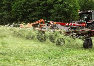 Rotační obraceče Massey Ferguson TD1028X TRC