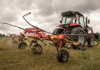 Rotační obraceče Massey Ferguson TD454 DN