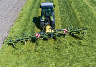 Rotační obraceče Krone Vendro 820