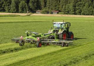 Rotační shrnovače Fendt Former 10065 