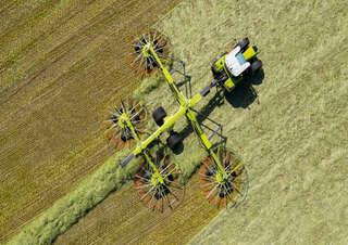 Rotační shrnovače Claas Liner 4800 Trend 