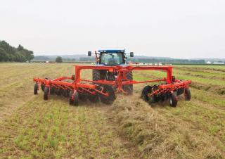 Rotační shrnovače Kuhn SR 616 GII