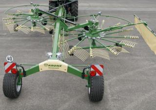 Rotační shrnovače Krone Swadro TS 680