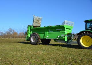 Technologie kejdy a hnoje Rozmetadla hnoje Joskin TORNADO3 T5511/12V