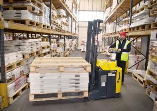 Regalové zakladače Ruční paletové vozíky Combi-Lift Combi CS 1000