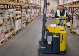 Regalové zakladače Ruční paletové vozíky Combi-Lift Combi CS 850