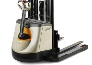 Regalové zakladače Ruční paletové vozíky Crown SX 3000-40 TT-4899