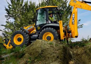 Rypadlo-nakladače JCB 4CX SM