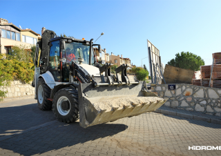 Rypadlo-nakladače Hidromek HMK 102 B Alpha