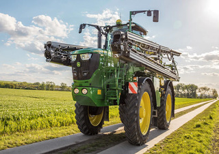 Samojízdné postřikovače John Deere R4150i 