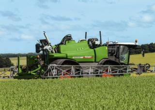 Samojízdné postřikovače Fendt Rogator 665 