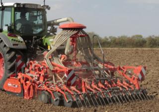 Secí stroje Kuhn BTF 3030-24