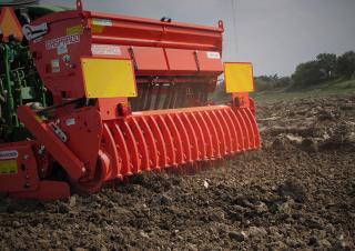 Secí stroje Gaspardo Compagna Delfino 2500