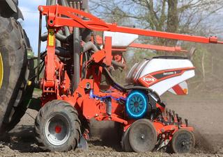 Secí stroje Kuhn Maxima 3 RX-E