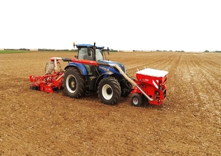 Secí stroje Kuhn Venta TF 1512 Quantron LS 