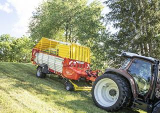Silážní přívěsy Pöttinger Boss 3190 LP Master