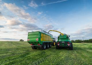 Silážní přívěsy Joskin DRAKKAR 9600/35T150