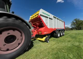 Silážní přívěsy Pöttinger Jumbo 7540