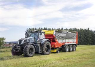 Silážní přívěsy Pöttinger Jumbo 8450 DB