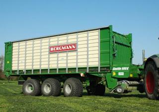 Silážní přívěsy L. Bergmann Shuttle 980 K