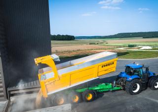 Silážní přívěsy Joskin TRANS-SPACE 7500/25TRC150