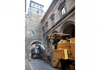 Silniční frézy Caterpillar PM200 - 2,0M