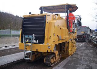 Silniční frézy Caterpillar PM200 - 2,2M