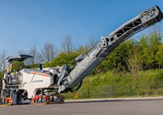 Silniční frézy Wirtgen W 100 CF
