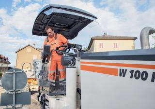 Silniční frézy Wirtgen W 100 HR