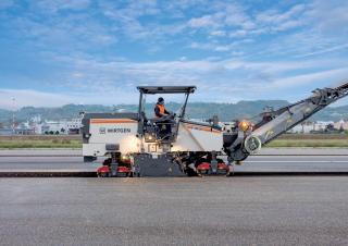 Silniční frézy Wirtgen W 150 XFi