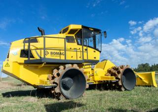 Skládkové kompaktory Bomag BC 473 EB 5