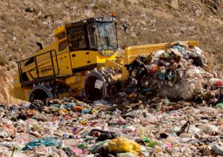 Skládkové kompaktory Bomag BC 473 RS 4