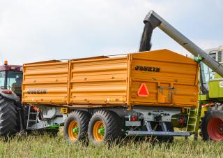 Dopravní technologie Sklápěcí přívěsy Joskin DELTA-CAP 5525/13DR100