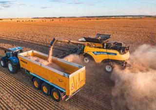 Sklízecí mlátičky New Holland CR8.90 ST5 Tracks+DFR