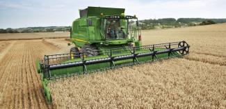 Sklízecí mlátičky John Deere T 660 HM