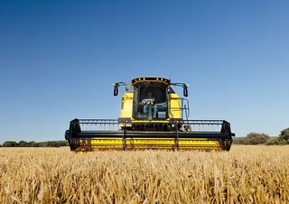 Sklízecí mlátičky New Holland TC4.90 ST5 
