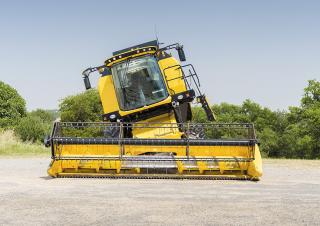Sklízecí mlátičky New Holland TC5.70 SCR