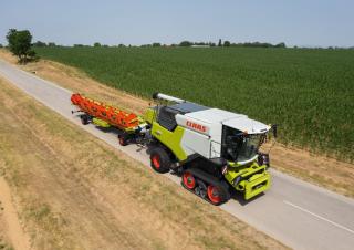 Sklízecí mlátičky Claas Trion 750 Terra Trac   