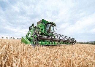 Příslušenství Sklízecí mlátičky žací lišty John Deere 722 Premium Flow