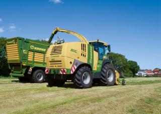 Sklízecí řezačky - pohon na 4 kola Krone BiG X 770