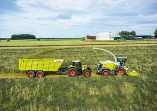 Sklízecí řezačky - pohon na 4 kola Claas Jaguar 980
