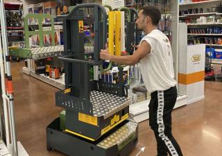Teleskopické pracovní plošiny Sloupové pracovní plošiny Faraone Elevah 40 B Picking