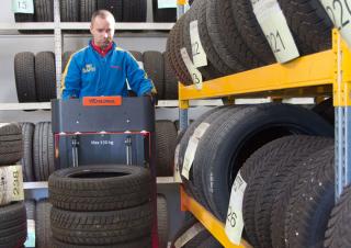 Teleskopické pracovní plošiny Sloupové pracovní plošiny Faraone Elevah 5 Tires 