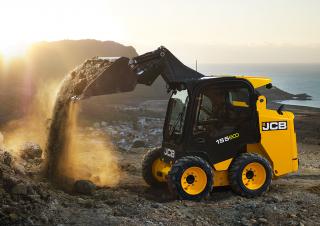 Smykem řízené nakladače JCB 155